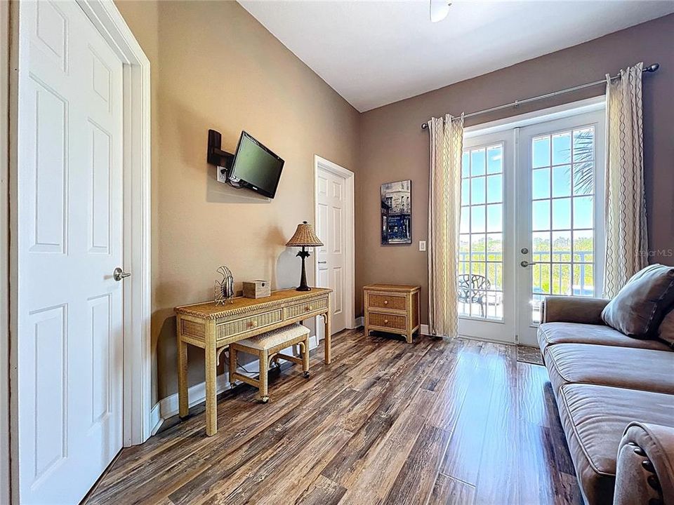 待售: $849,900 (3 贝兹, 3 浴室, 2400 平方英尺)