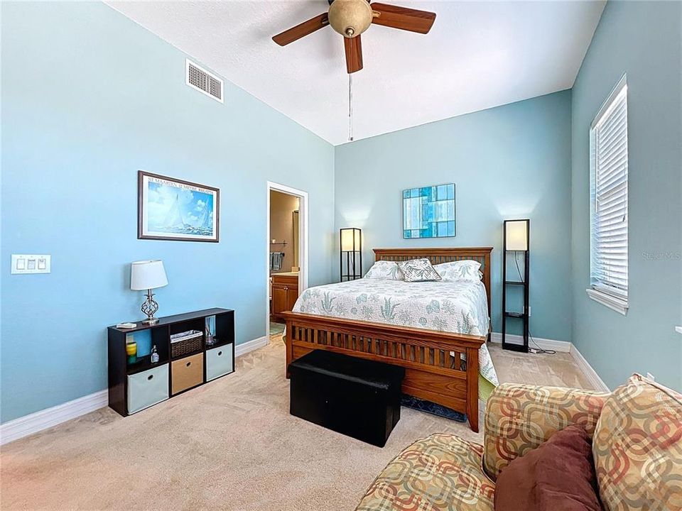 待售: $849,900 (3 贝兹, 3 浴室, 2400 平方英尺)