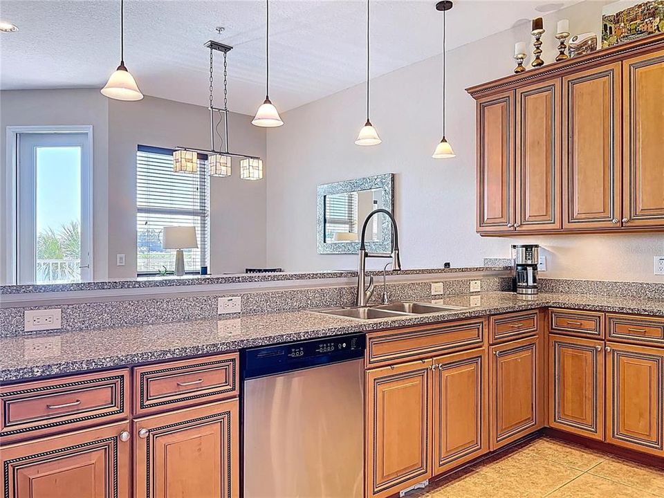 待售: $849,900 (3 贝兹, 3 浴室, 2400 平方英尺)