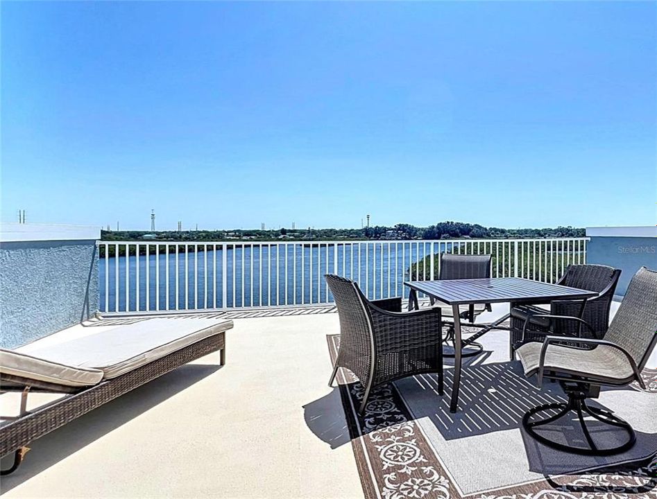 待售: $849,900 (3 贝兹, 3 浴室, 2400 平方英尺)