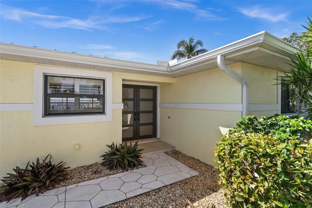 For Sale: $1,375,000 (4 beds, 3 baths, 2071 Square Feet)