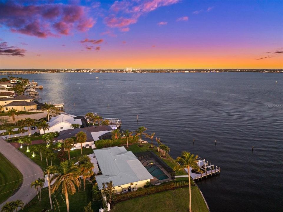 For Sale: $1,375,000 (4 beds, 3 baths, 2071 Square Feet)