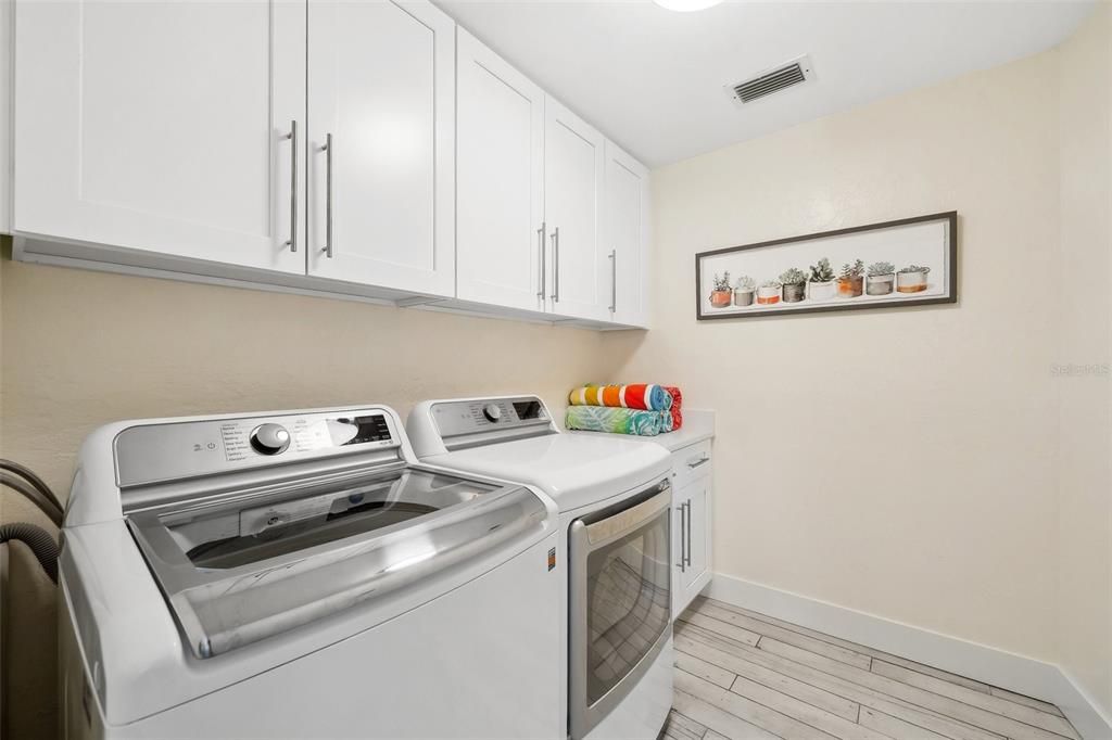 For Sale: $1,375,000 (4 beds, 3 baths, 2071 Square Feet)