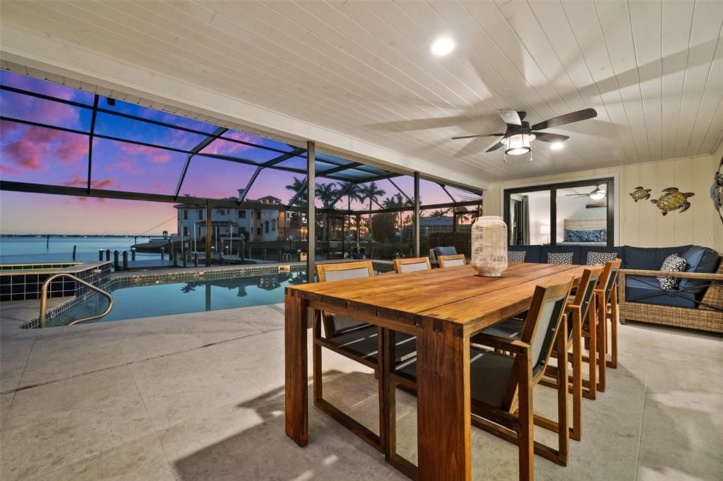 For Sale: $1,375,000 (4 beds, 3 baths, 2071 Square Feet)