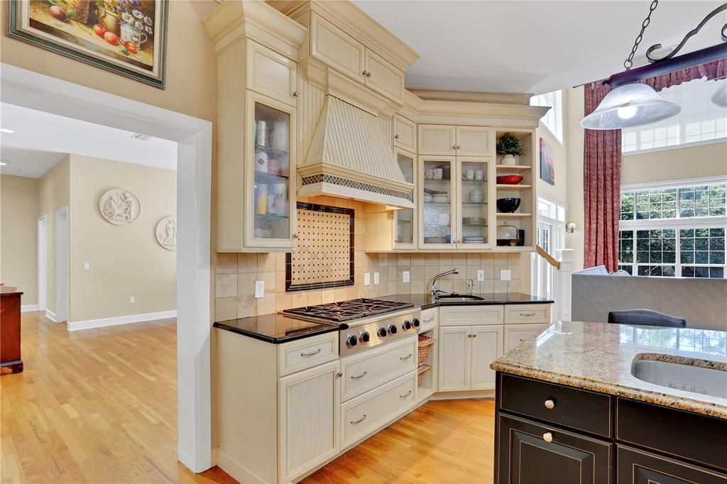 待售: $1,550,000 (5 贝兹, 4 浴室, 5360 平方英尺)