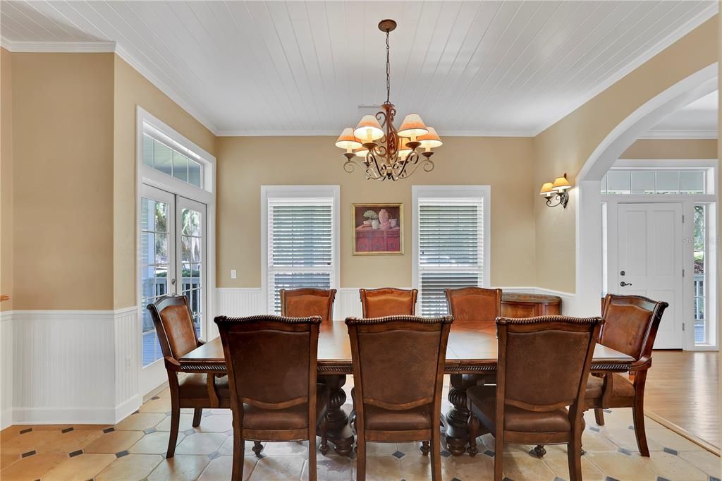 待售: $1,550,000 (5 贝兹, 4 浴室, 5360 平方英尺)