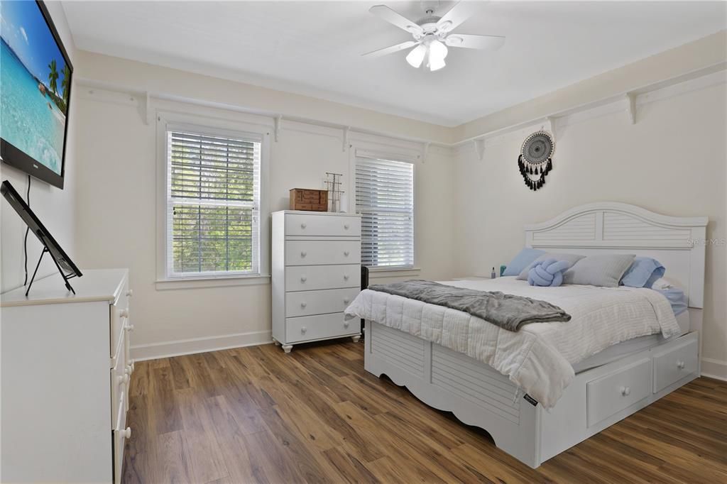 待售: $1,550,000 (5 贝兹, 4 浴室, 5360 平方英尺)