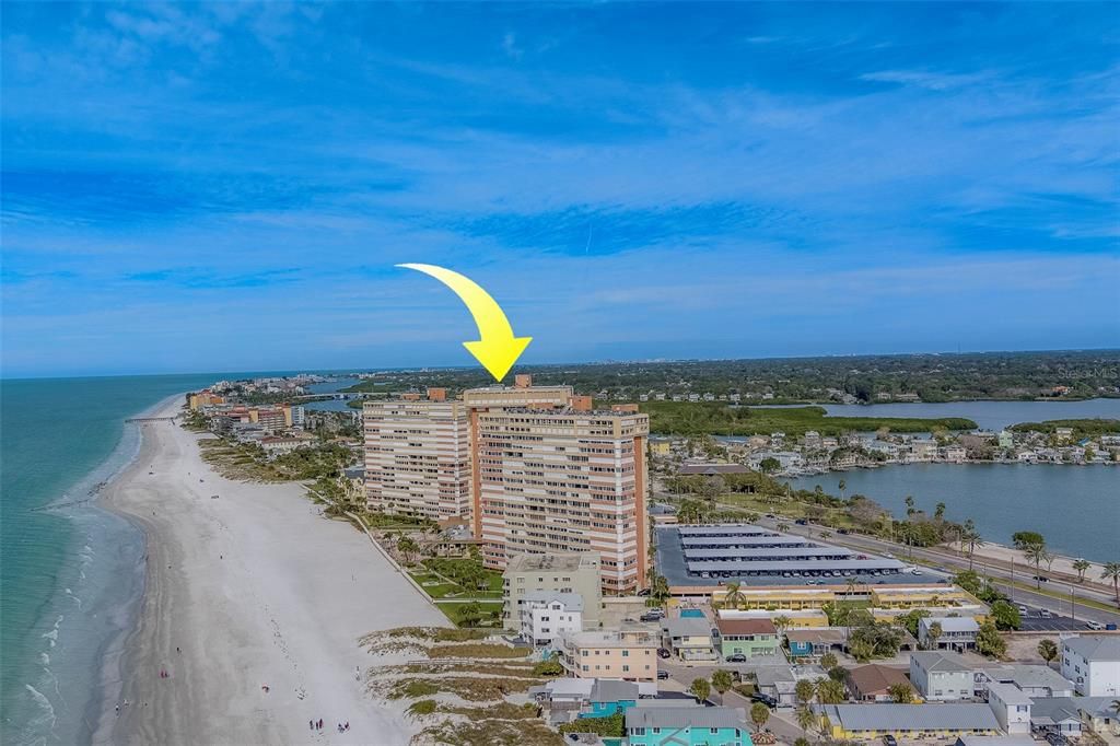 Active With Contract: $2,975 (1 beds, 1 baths, 1060 Square Feet)