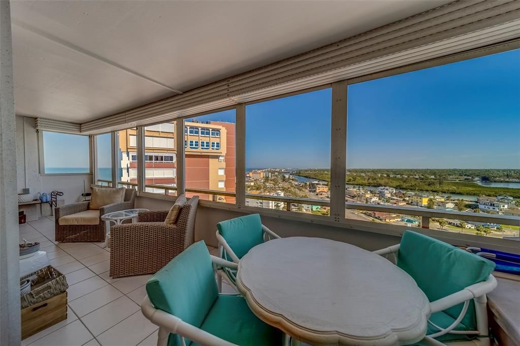Active With Contract: $2,975 (1 beds, 1 baths, 1060 Square Feet)