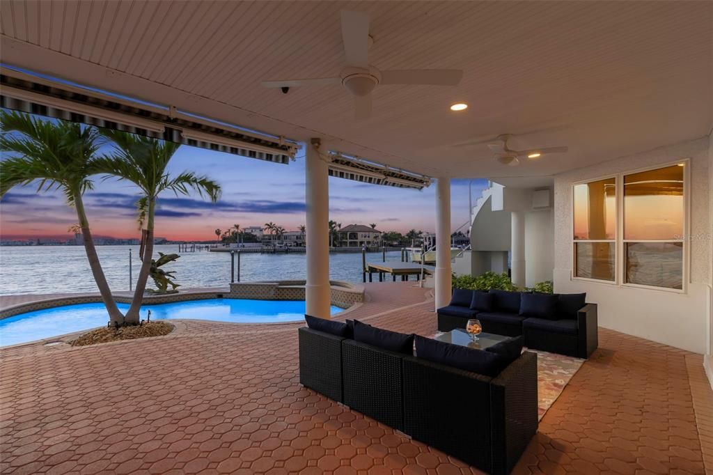 For Sale: $3,750,000 (4 beds, 4 baths, 5254 Square Feet)