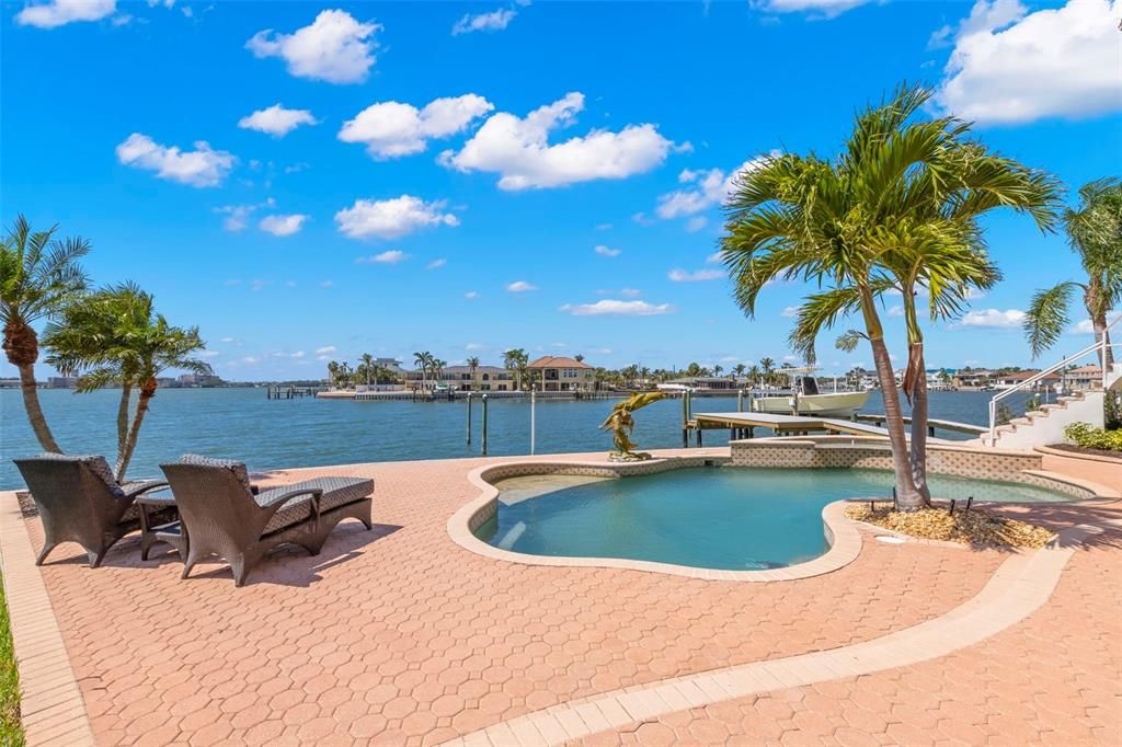 For Sale: $3,750,000 (4 beds, 4 baths, 5254 Square Feet)