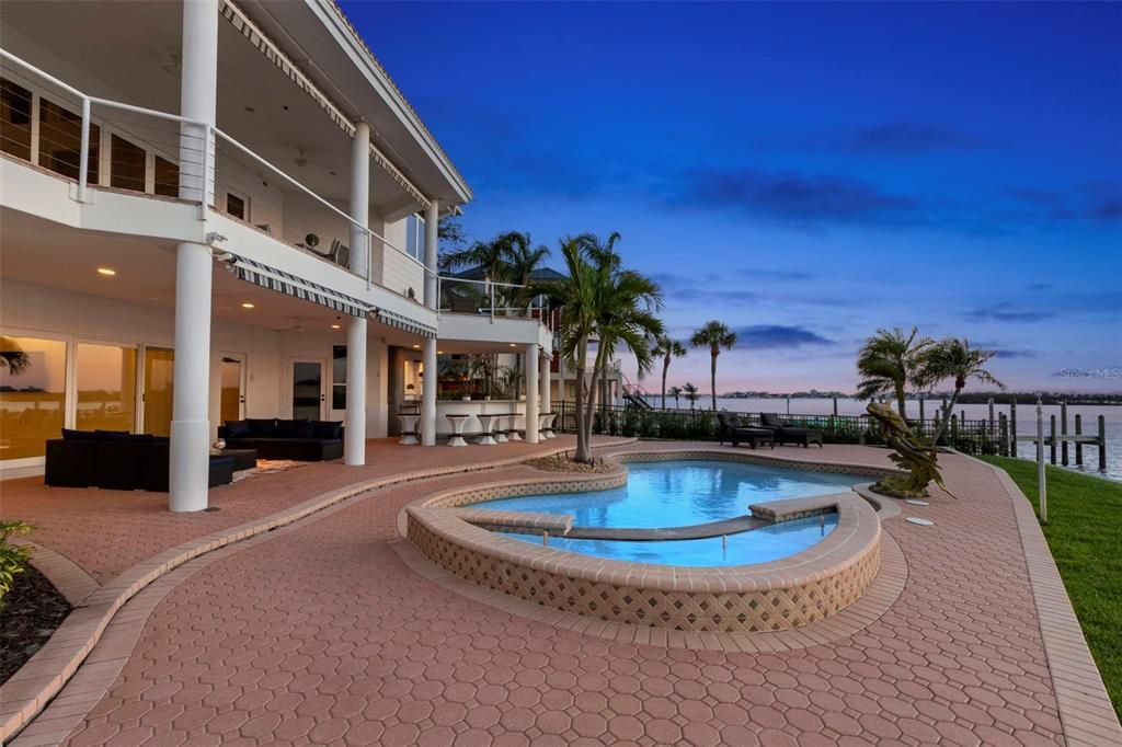 For Sale: $3,750,000 (4 beds, 4 baths, 5254 Square Feet)