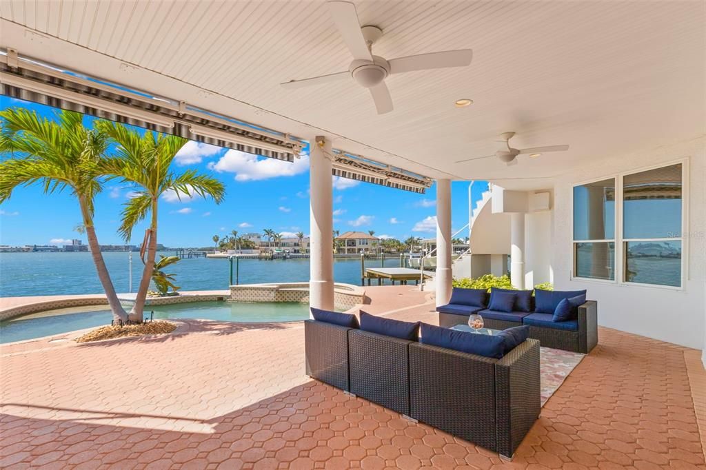 For Sale: $3,750,000 (4 beds, 4 baths, 5254 Square Feet)