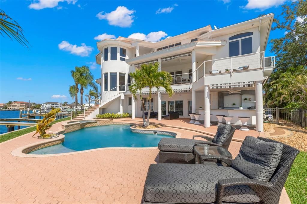 For Sale: $3,750,000 (4 beds, 4 baths, 5254 Square Feet)