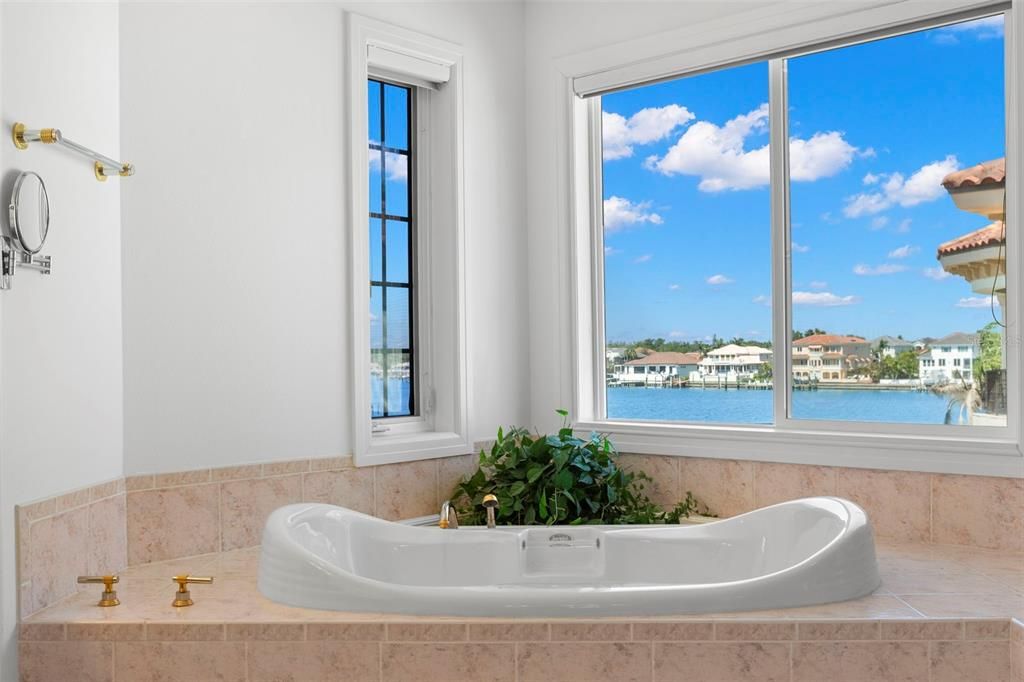 For Sale: $3,750,000 (4 beds, 4 baths, 5254 Square Feet)