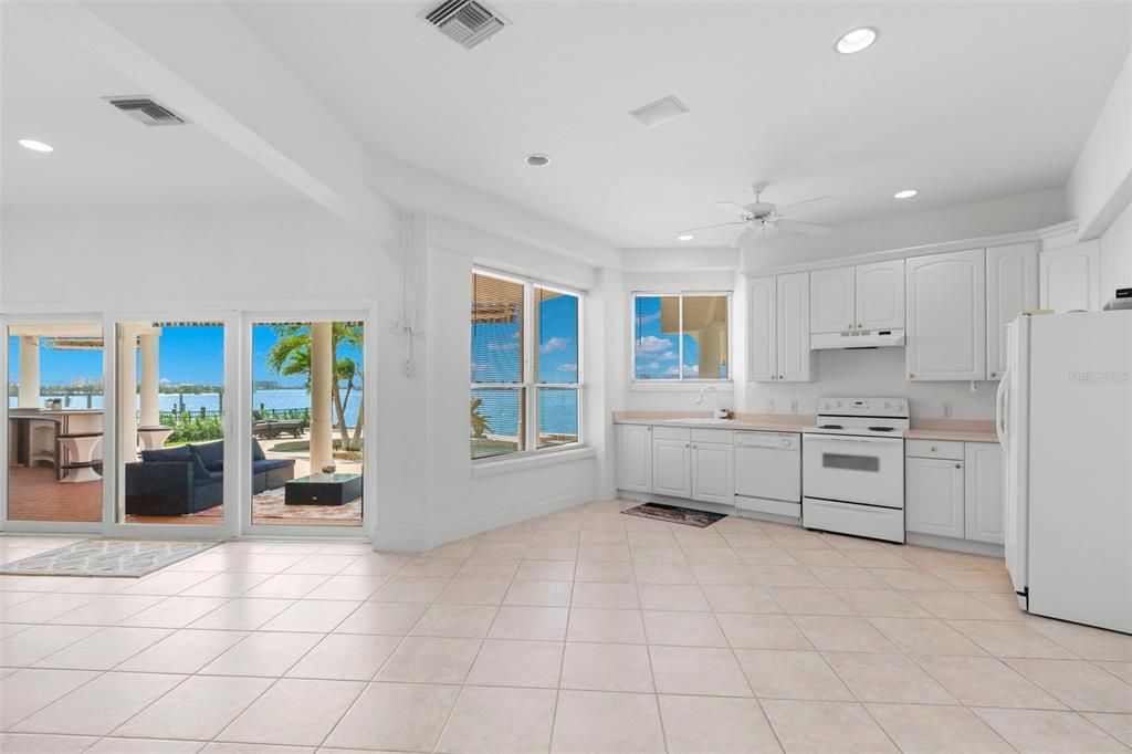 For Sale: $3,750,000 (4 beds, 4 baths, 5254 Square Feet)