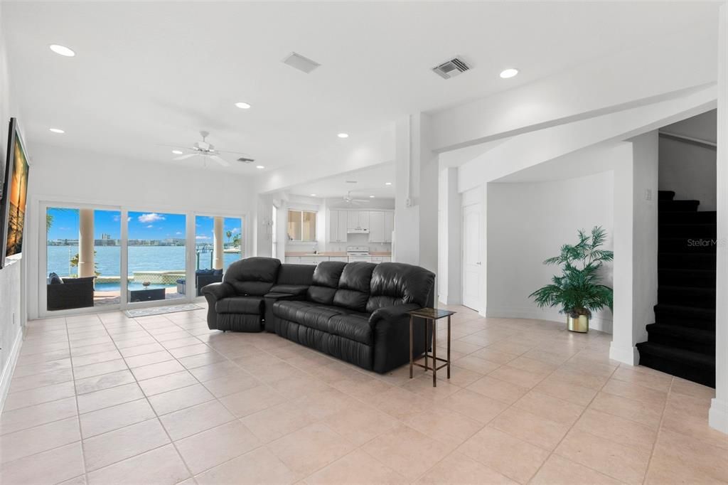 For Sale: $3,750,000 (4 beds, 4 baths, 5254 Square Feet)