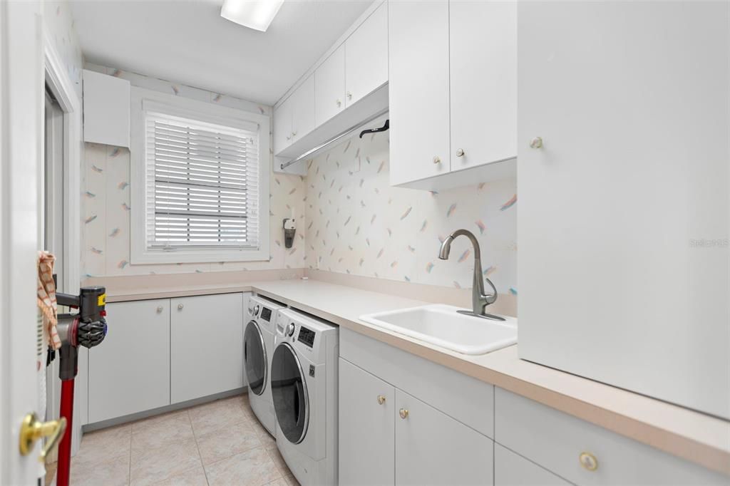 For Sale: $3,750,000 (4 beds, 4 baths, 5254 Square Feet)