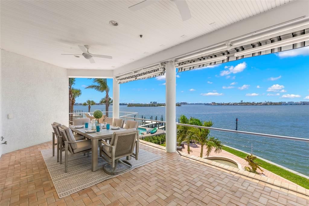 For Sale: $3,750,000 (4 beds, 4 baths, 5254 Square Feet)