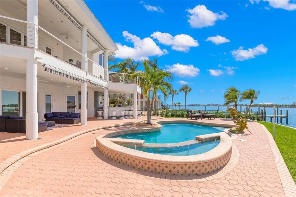 For Sale: $3,750,000 (4 beds, 4 baths, 5254 Square Feet)