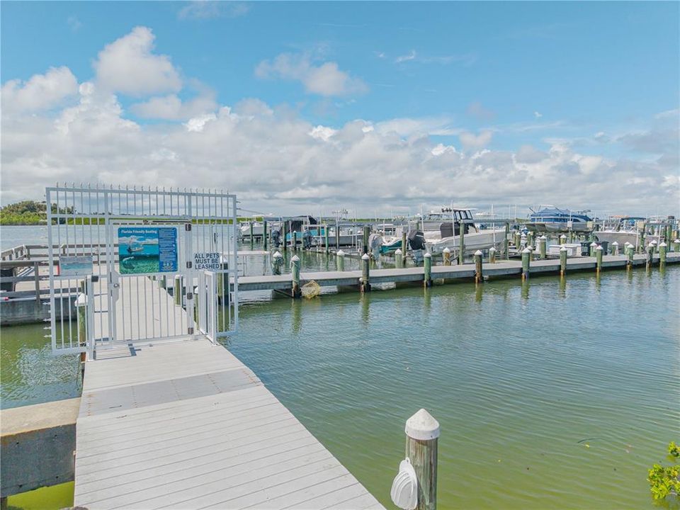 En Venta: $1,749,000 (4 camas, 3 baños, 2610 Pies cuadrados)