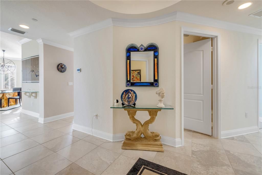 En Venta: $1,749,000 (4 camas, 3 baños, 2610 Pies cuadrados)