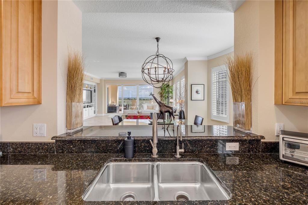 En Venta: $1,749,000 (4 camas, 3 baños, 2610 Pies cuadrados)