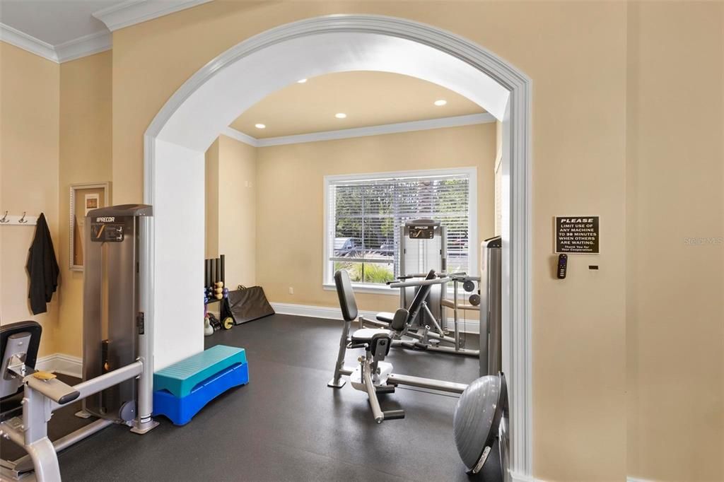 En Venta: $1,749,000 (4 camas, 3 baños, 2610 Pies cuadrados)