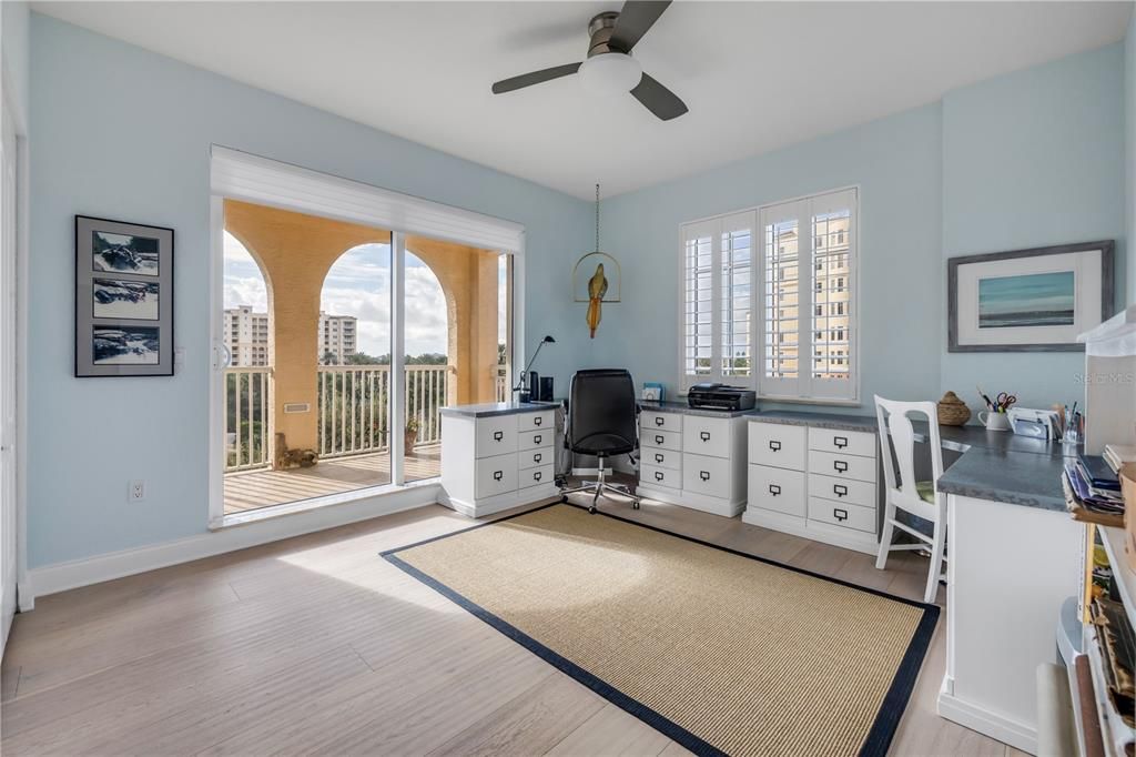 En Venta: $1,749,000 (4 camas, 3 baños, 2610 Pies cuadrados)