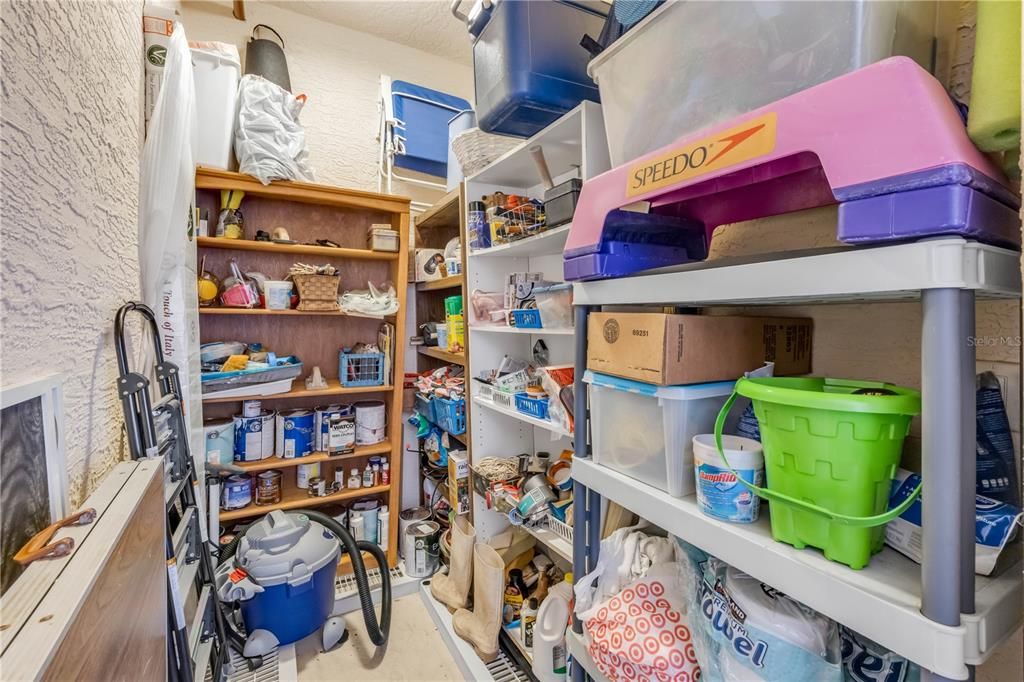 En Venta: $1,749,000 (4 camas, 3 baños, 2610 Pies cuadrados)