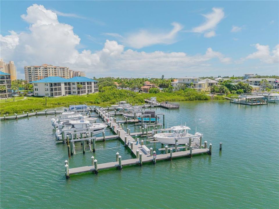 En Venta: $1,749,000 (4 camas, 3 baños, 2610 Pies cuadrados)