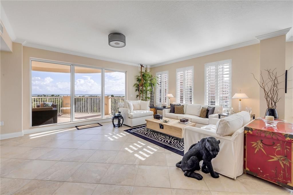 En Venta: $1,749,000 (4 camas, 3 baños, 2610 Pies cuadrados)