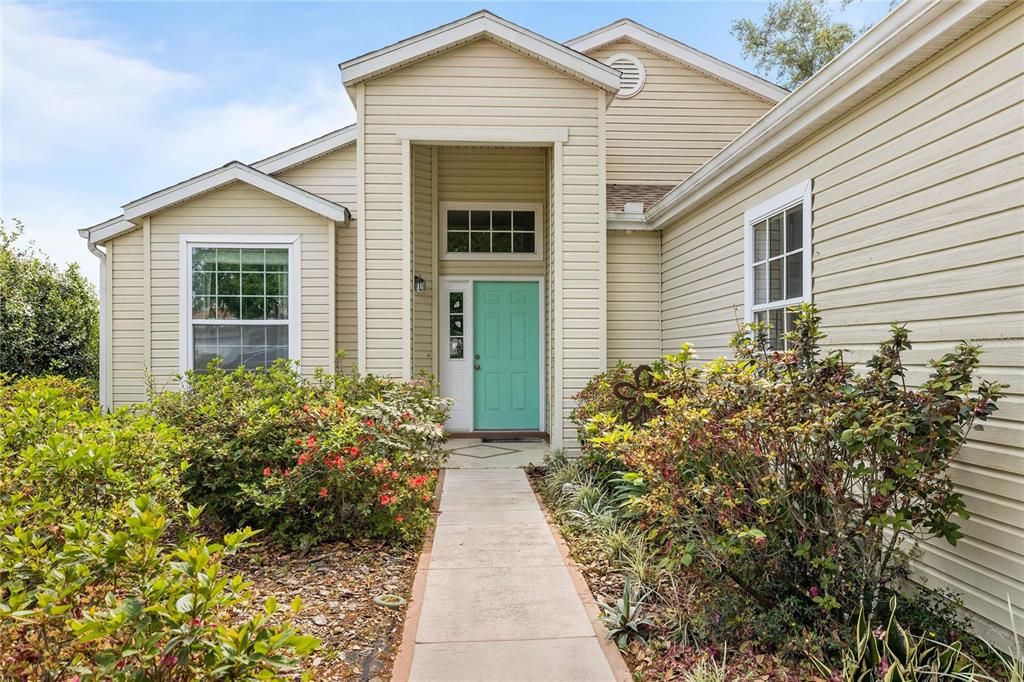 For Sale: $250,000 (3 beds, 2 baths, 1469 Square Feet)