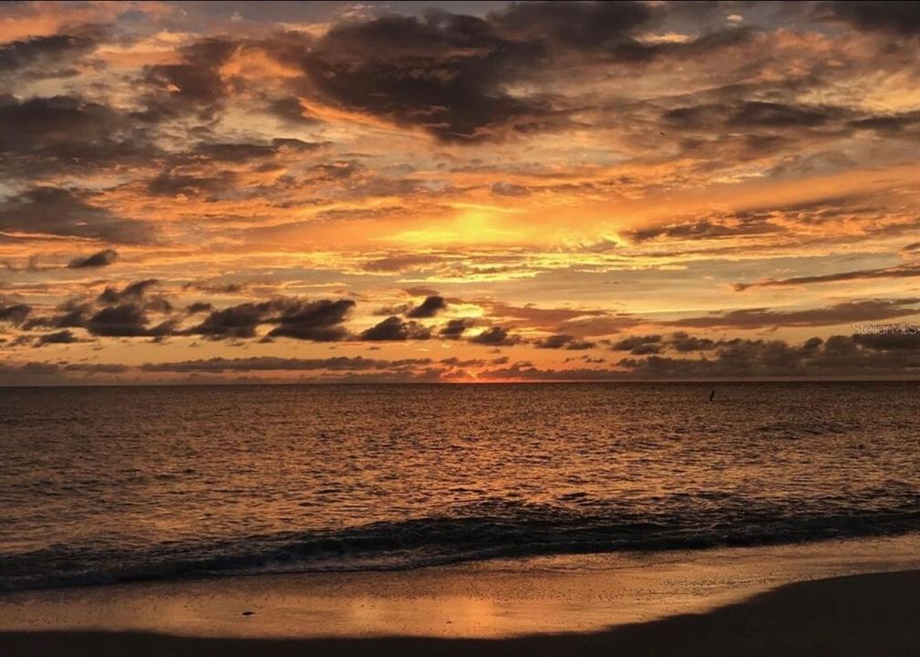 For Sale: $535,000 (2 beds, 2 baths, 1225 Square Feet)