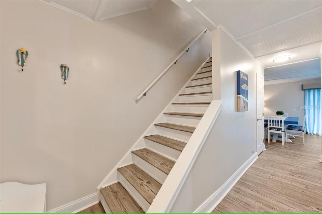 For Sale: $535,000 (2 beds, 2 baths, 1225 Square Feet)