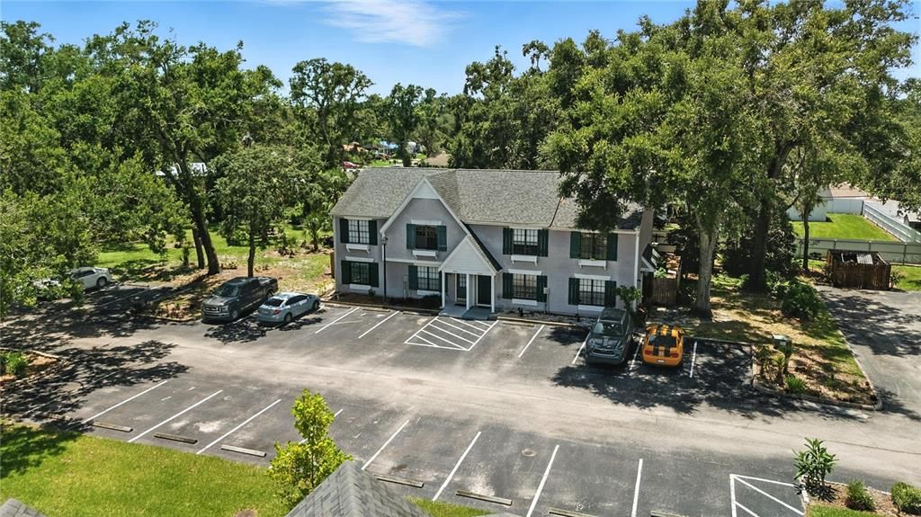 For Sale: $249,000 (2 beds, 2 baths, 1088 Square Feet)