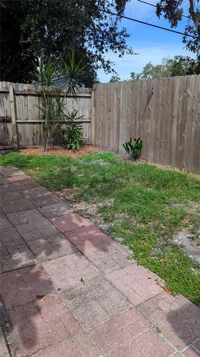 For Sale: $249,000 (2 beds, 2 baths, 1088 Square Feet)