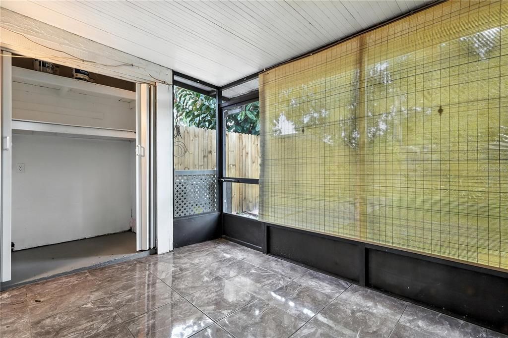 For Sale: $249,000 (2 beds, 2 baths, 1088 Square Feet)