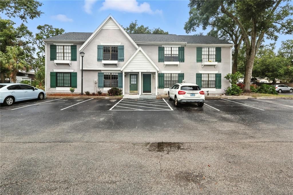 For Sale: $249,000 (2 beds, 2 baths, 1088 Square Feet)