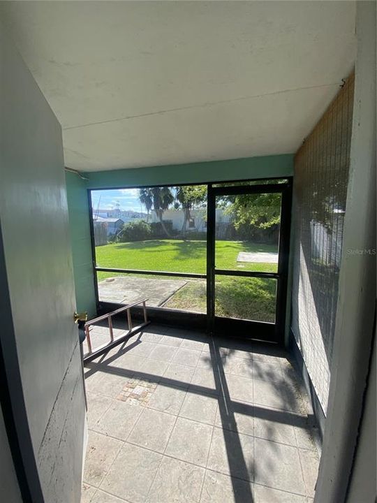 Activo con contrato: $199,000 (2 camas, 1 baños, 816 Pies cuadrados)