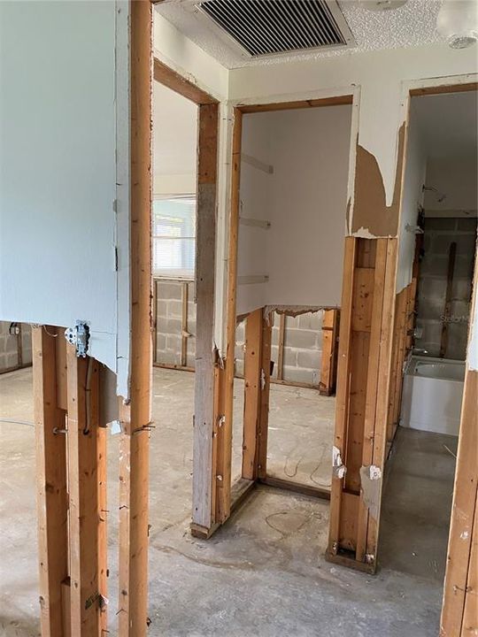 Activo con contrato: $199,000 (2 camas, 1 baños, 816 Pies cuadrados)