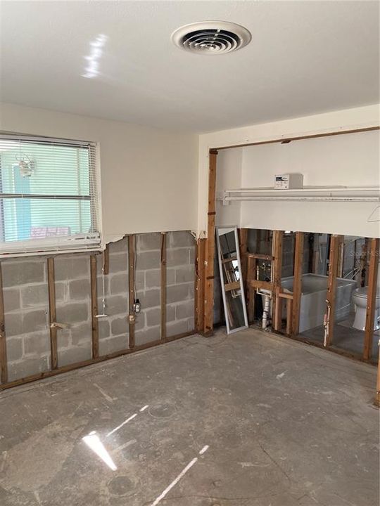 Activo con contrato: $199,000 (2 camas, 1 baños, 816 Pies cuadrados)