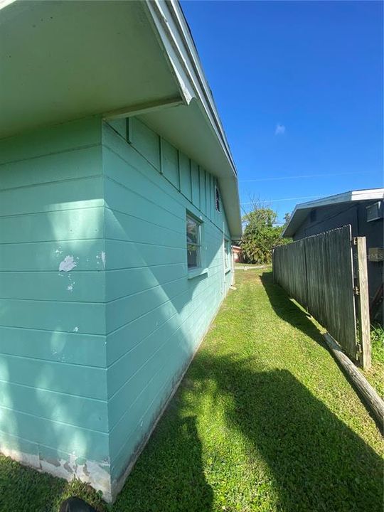 Activo con contrato: $199,000 (2 camas, 1 baños, 816 Pies cuadrados)