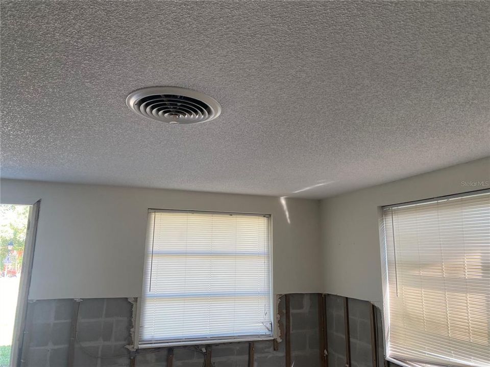 Activo con contrato: $199,000 (2 camas, 1 baños, 816 Pies cuadrados)