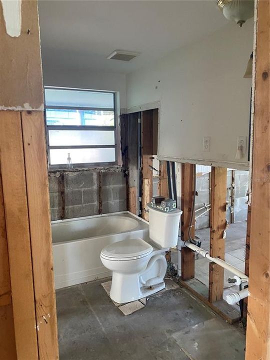 Activo con contrato: $199,000 (2 camas, 1 baños, 816 Pies cuadrados)