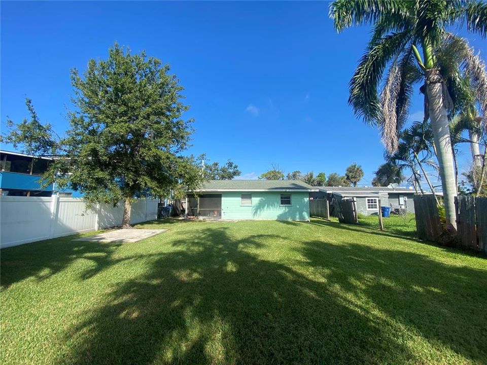 Activo con contrato: $199,000 (2 camas, 1 baños, 816 Pies cuadrados)