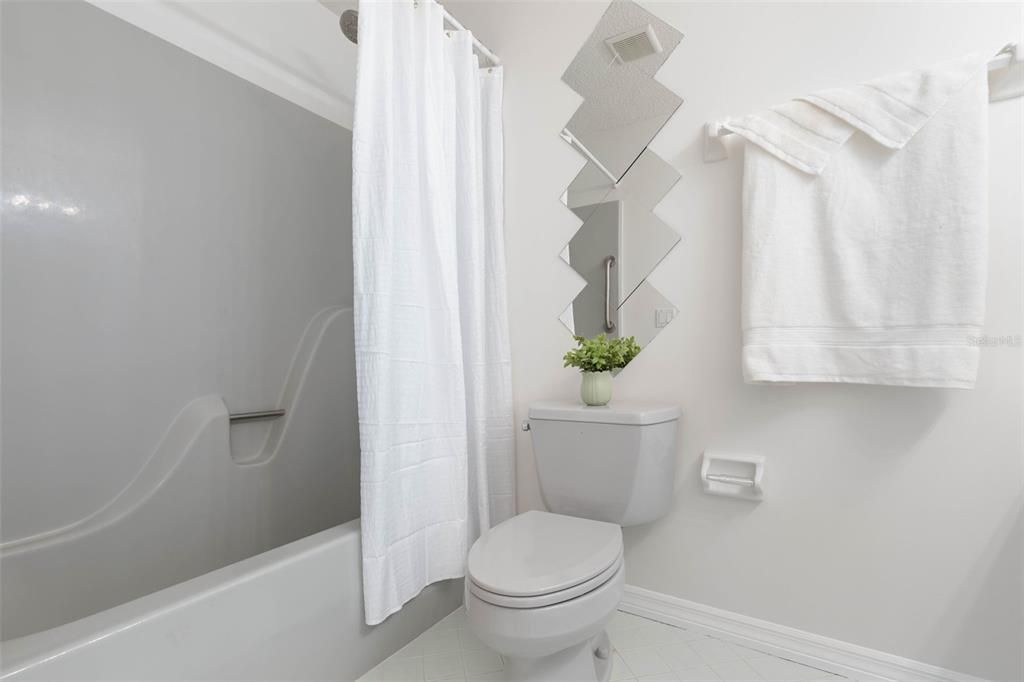 For Sale: $272,000 (3 beds, 2 baths, 1862 Square Feet)