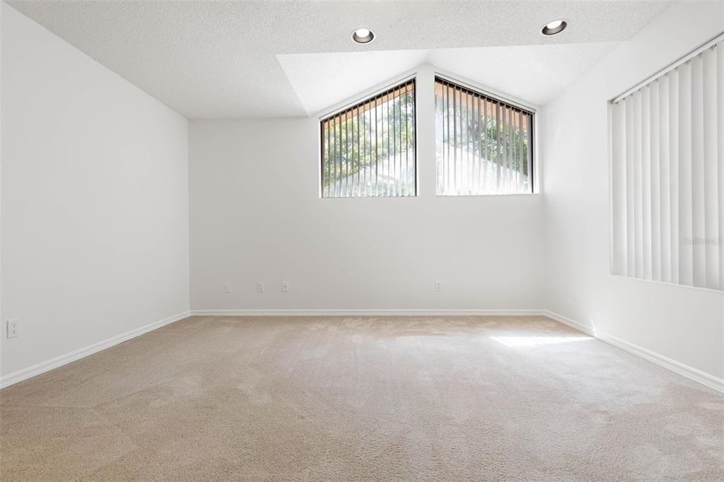 For Sale: $272,000 (3 beds, 2 baths, 1862 Square Feet)