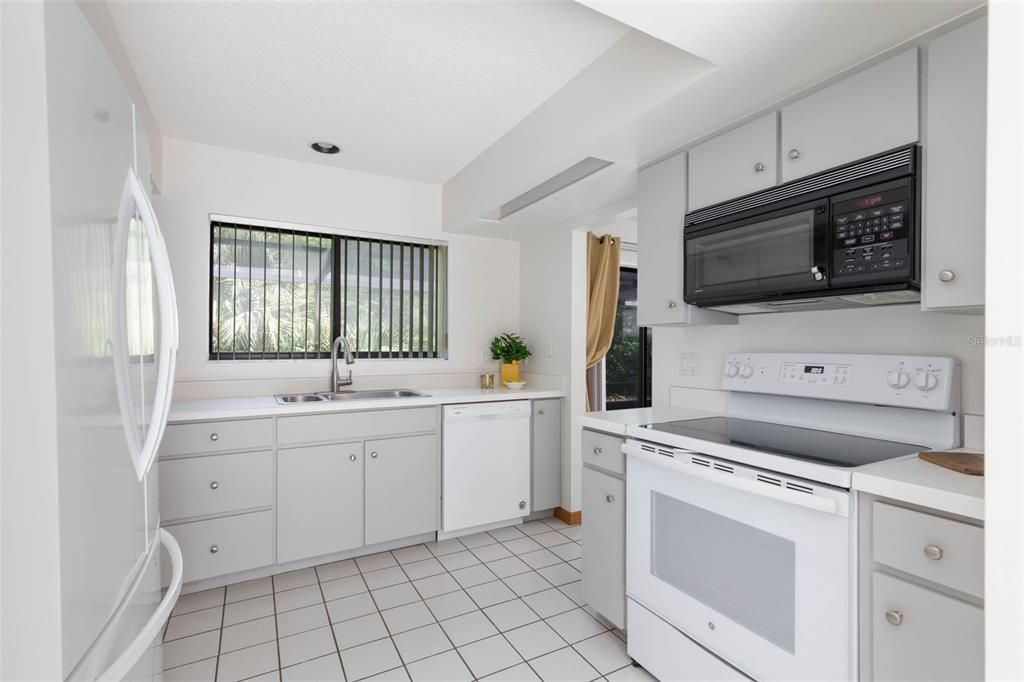 For Sale: $272,000 (3 beds, 2 baths, 1862 Square Feet)