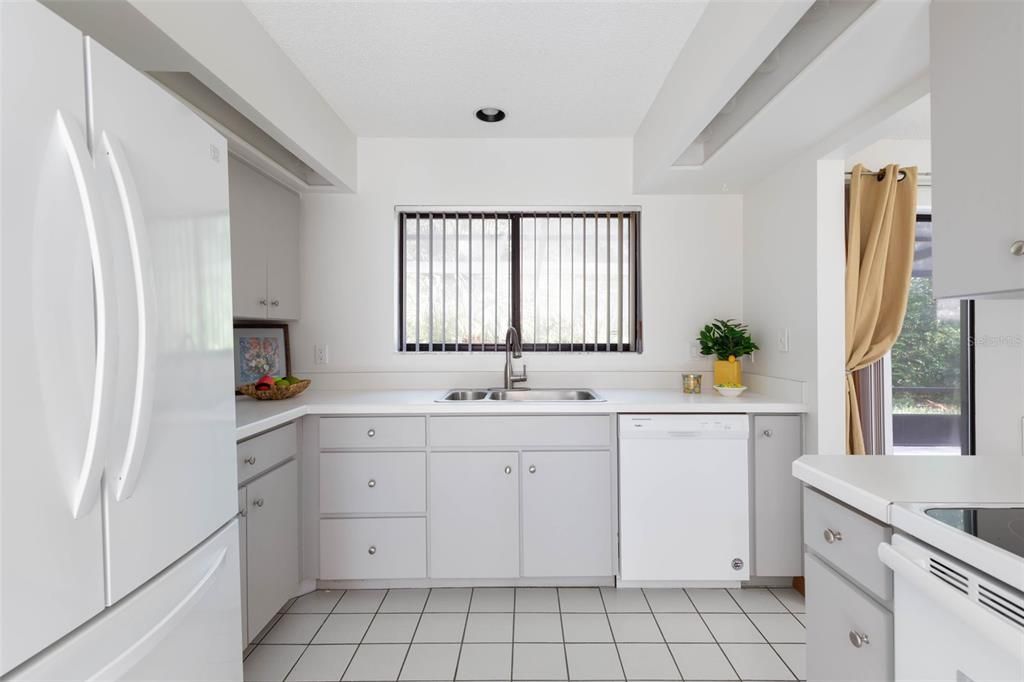 For Sale: $272,000 (3 beds, 2 baths, 1862 Square Feet)